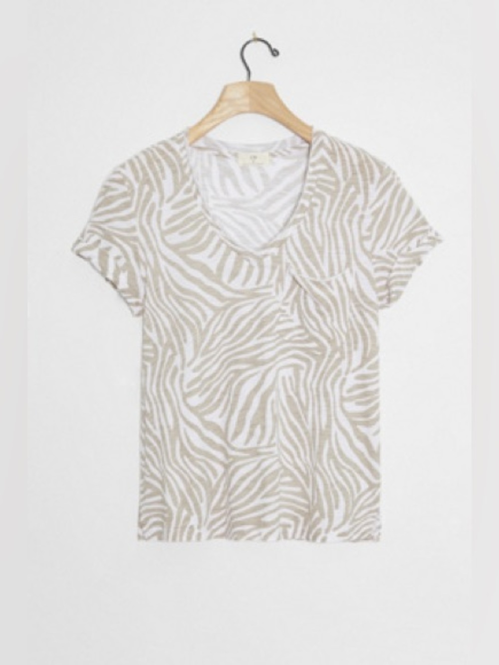 Classic V-Neck Tee by T.la for Anthropologie Size XL Zebra
